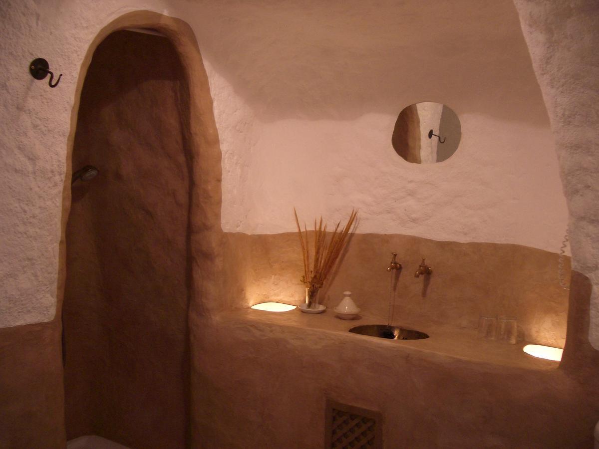Cueva Las Yeseras Baza Exterior foto